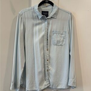 American Eagle Outfitters Light Blue Casual Shirt